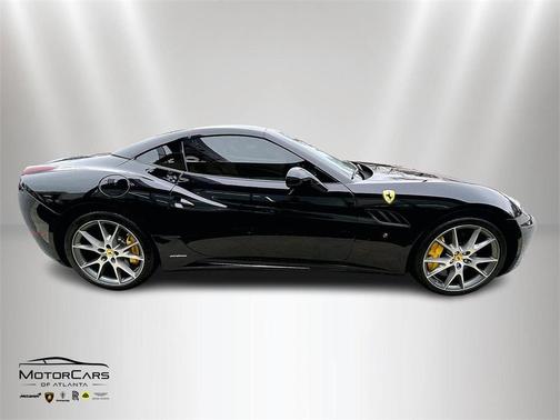 2013 Ferrari California Base