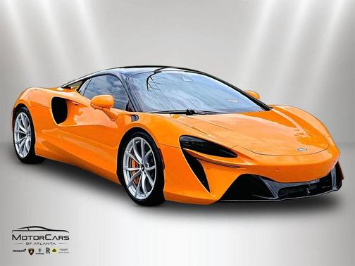 Orange 2024 McLaren Artura