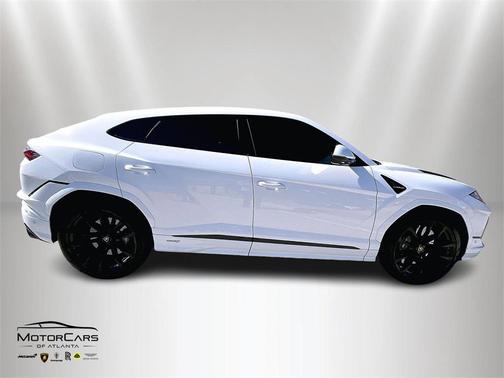 2023 Lamborghini Urus S