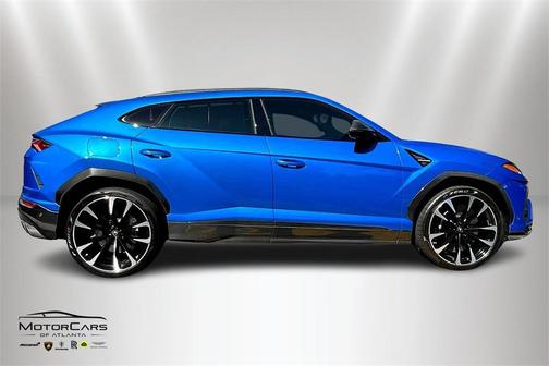 2020 Lamborghini Urus 