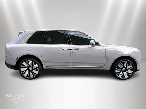 2026 Rolls-Royce Cullinan 