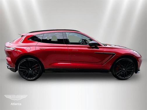 2023 Aston Martin DBX 707