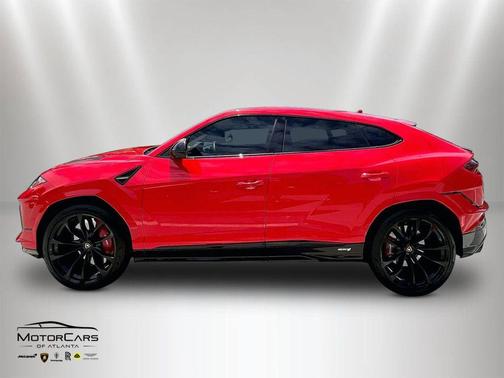 2024 Lamborghini Urus S