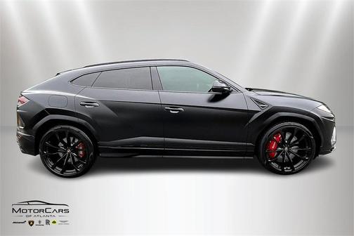 2022 Lamborghini Urus Graphite Capsule