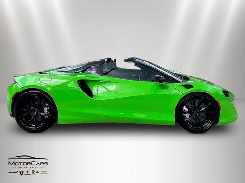 Green 2025 McLaren Artura