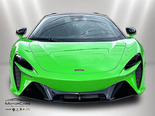 Green 2025 McLaren Artura