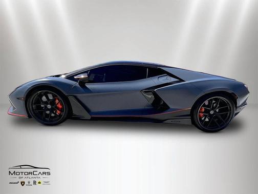 2025 Lamborghini Revuelto Alpha