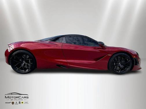 2022 McLaren 720S Performance