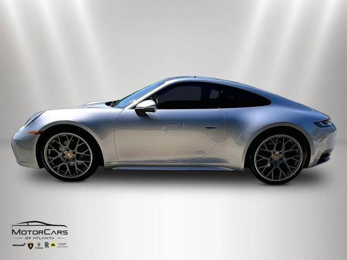 2021 Porsche 911 Carrera