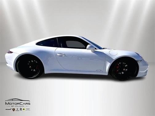 2015 Porsche 911 Carrera 4 GTS