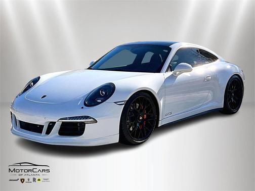 2015 Porsche 911 Carrera 4 GTS