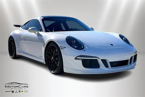 2015 Porsche 911 Carrera 4 GTS