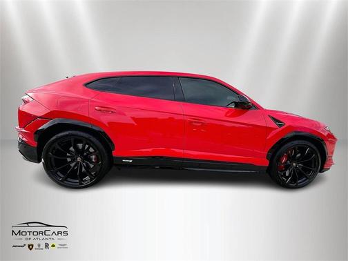 2023 Lamborghini Urus S