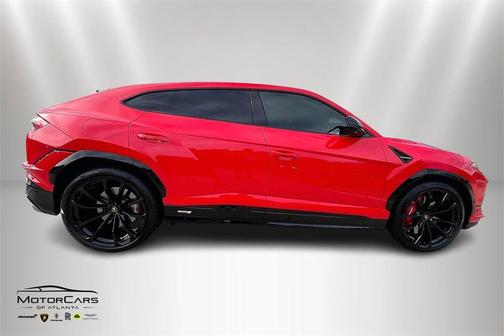 2023 Lamborghini Urus S