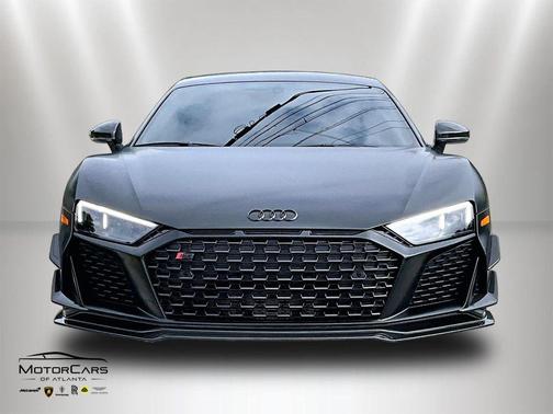 Mythos Black Metallic 2023 Audi R8 V10 GT RWD S tronic