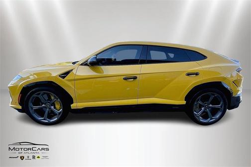 2025 Lamborghini Urus SE