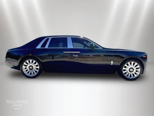 Black 2020 Rolls-Royce Phantom