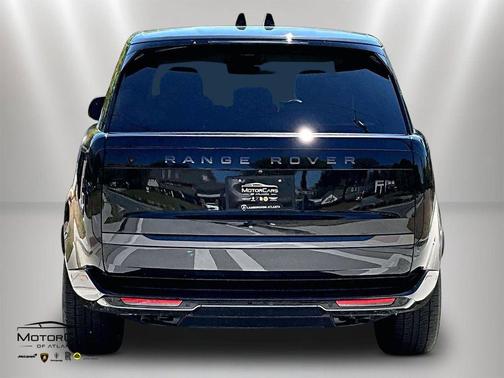 2025 Land Rover Range Rover P530 SE