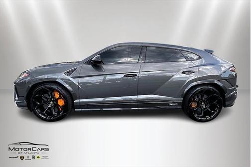 2024 Lamborghini Urus Performante