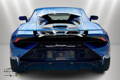 2024 Lamborghini Huracan Tecnica 