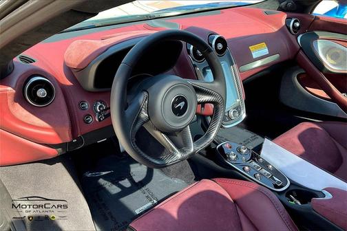 2025 McLaren GTS Performance