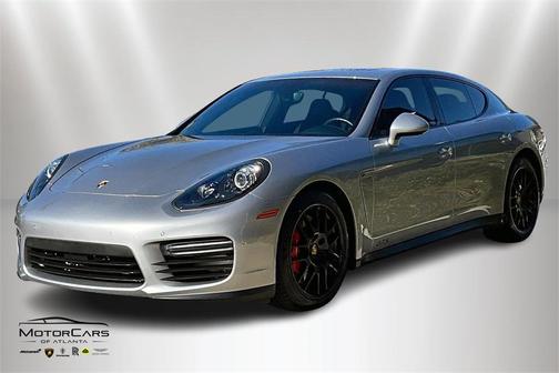 2016 Porsche Panamera GTS