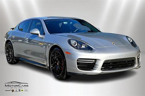 2016 Porsche Panamera GTS