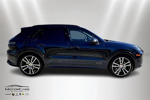 2025 Porsche Cayenne GTS