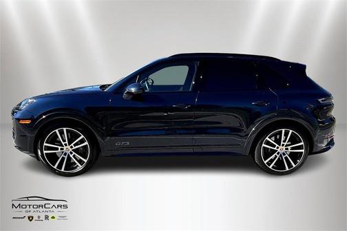 2025 Porsche Cayenne GTS