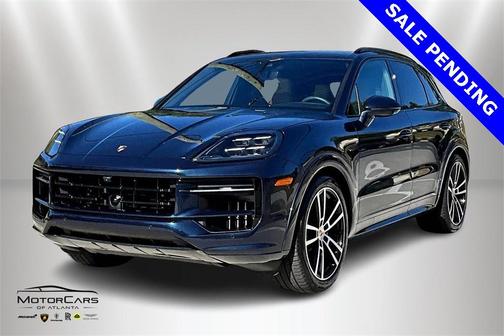 2025 Porsche Cayenne GTS