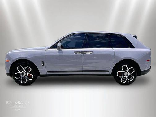 Red 2023 Rolls-Royce Cullinan Black Badge