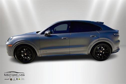 2025 Porsche Cayenne GTS