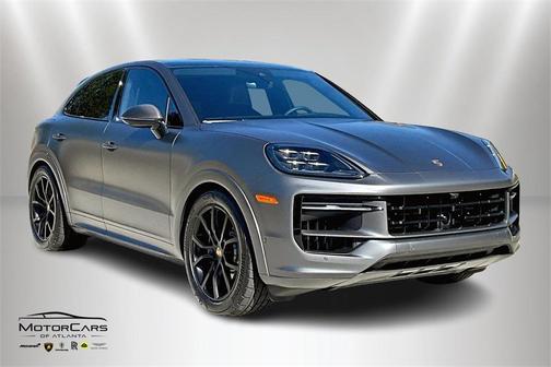 2025 Porsche Cayenne GTS