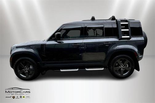 2022 Land Rover Defender 110 SE