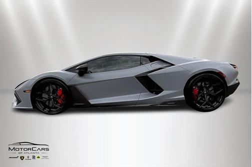 2024 Lamborghini Revuelto