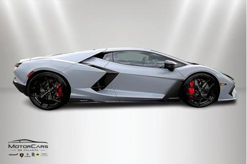 2024 Lamborghini Revuelto