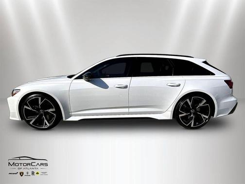 Glacier White Metallic 2022 Audi RS 6 Avant 4.0T