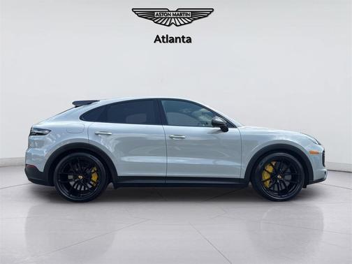 2023 Porsche Cayenne Turbo GT