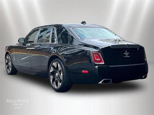 2026 Rolls-Royce Phantom SWB