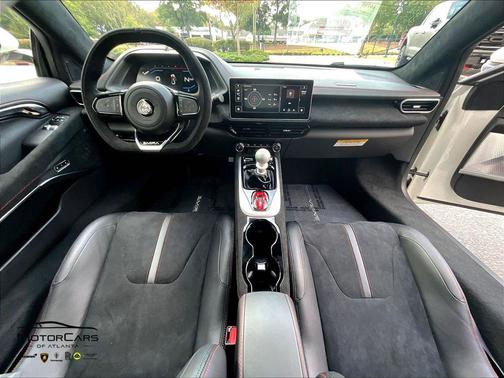 Mist 2025 Lotus Emira V6