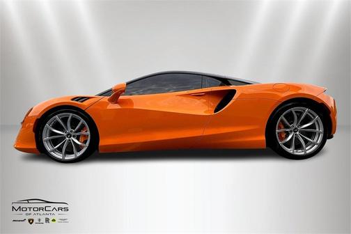 2024 McLaren Artura