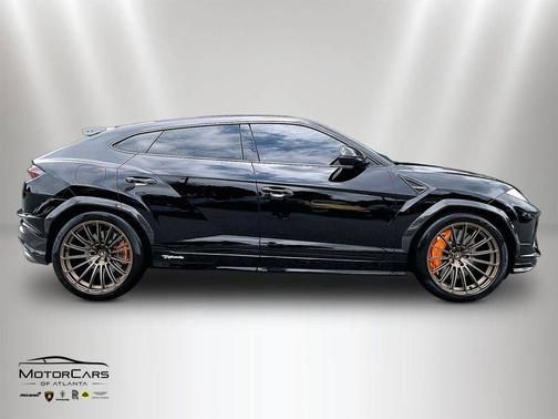 Nero Noctis Metallic 2024 Lamborghini Urus Performante