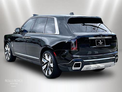 Black Diamond 2027 Rolls-Royce Cullinan
