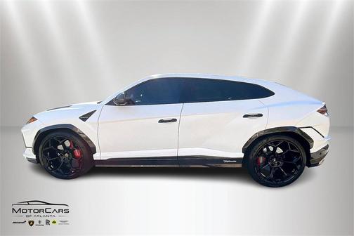 2023 Lamborghini Urus Performante