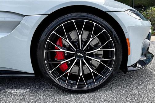 2023 Aston Martin Vantage Roadster