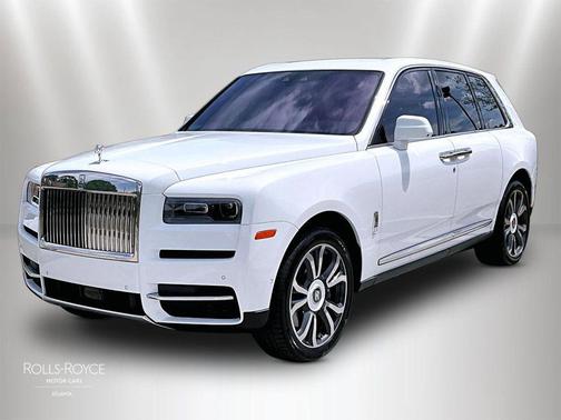 White 2024 Rolls-Royce Cullinan