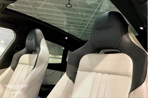 2025 Aston Martin DBX 707