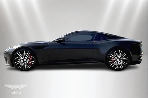 2022 Aston Martin DBS Superleggera