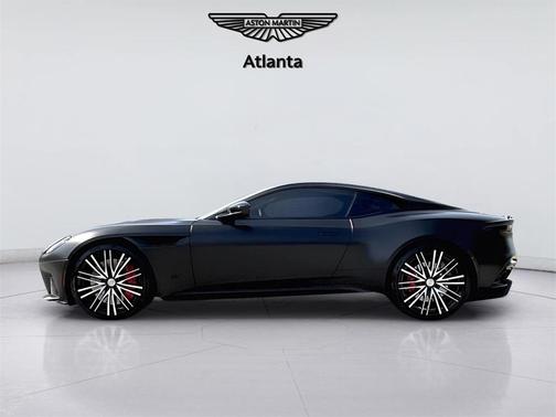 2022 Aston Martin DBS Superleggera