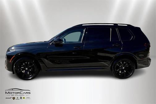 2025 BMW X7 M60i